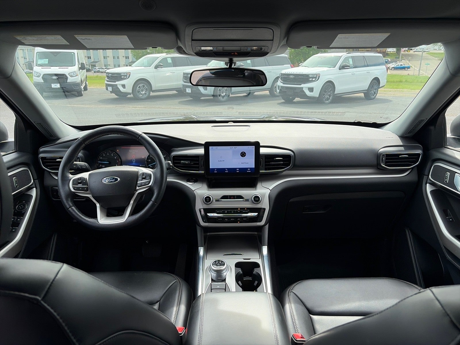 2023 Ford Explorer XLT 4X4