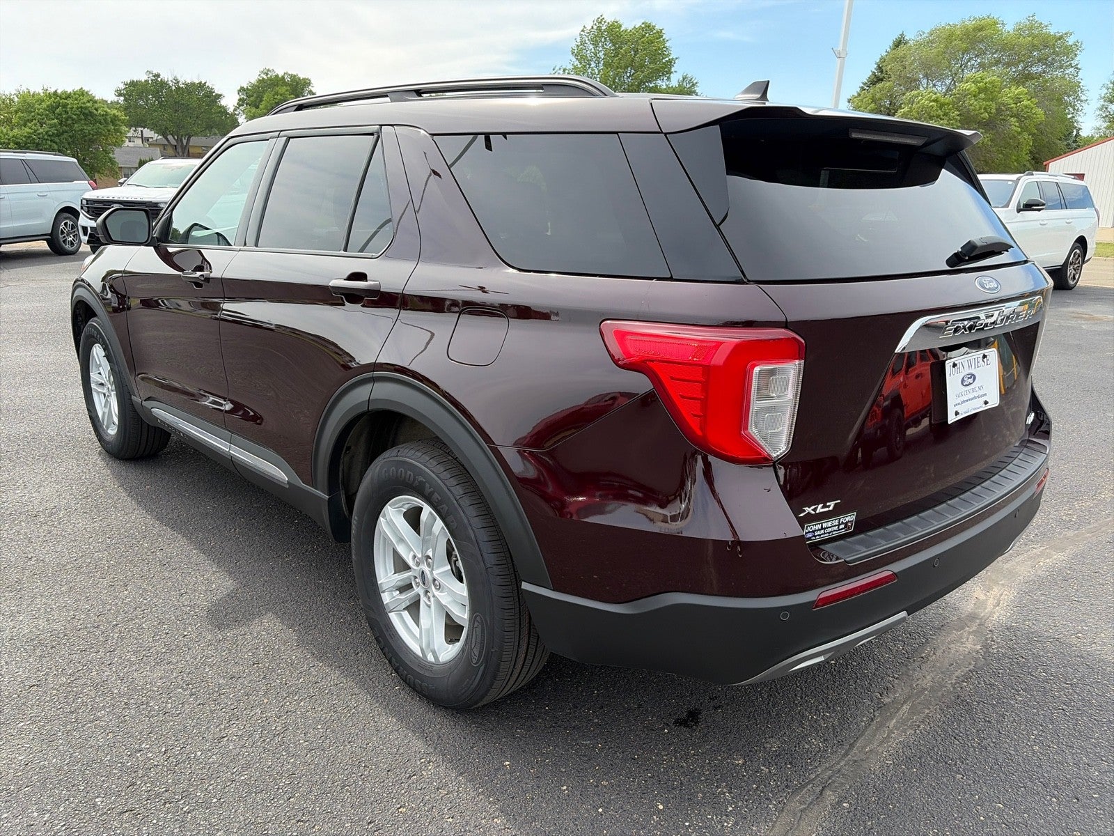 2023 Ford Explorer XLT 4X4