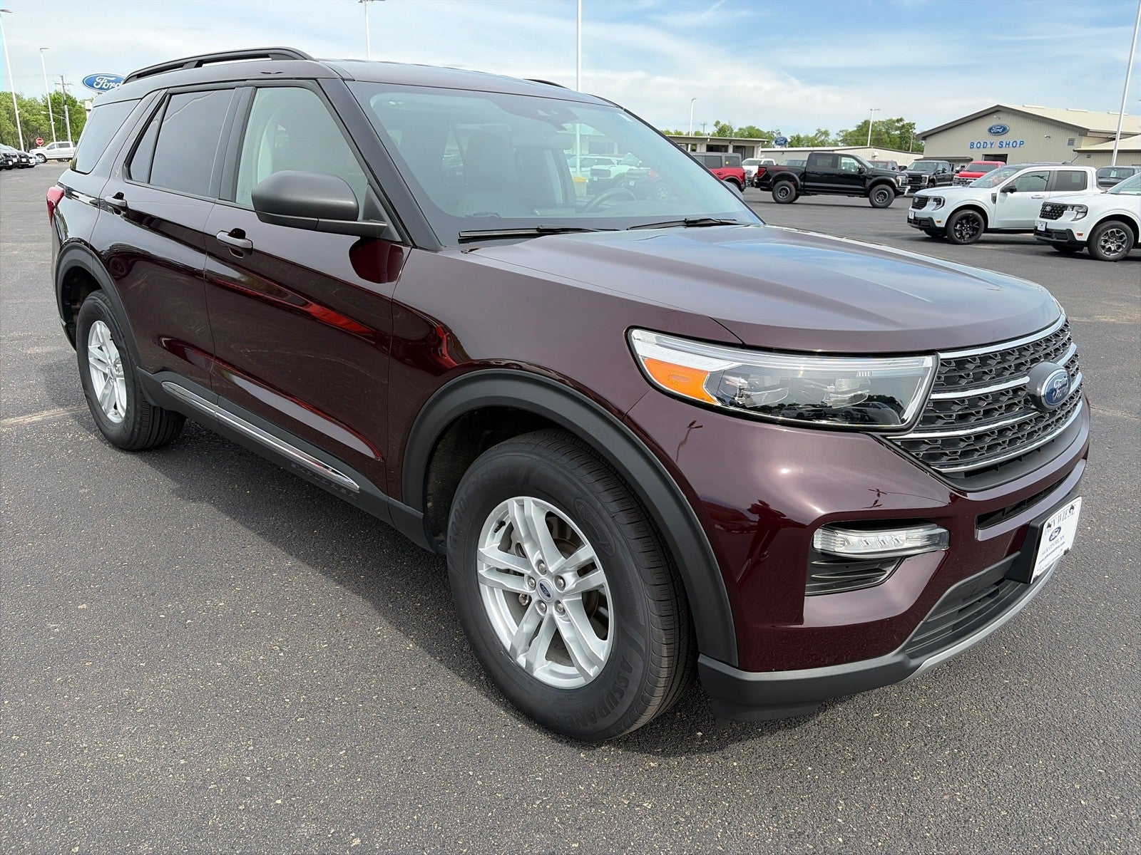 2023 Ford Explorer XLT 4X4