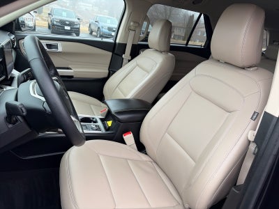 2023 Ford Explorer XLT 4X4
