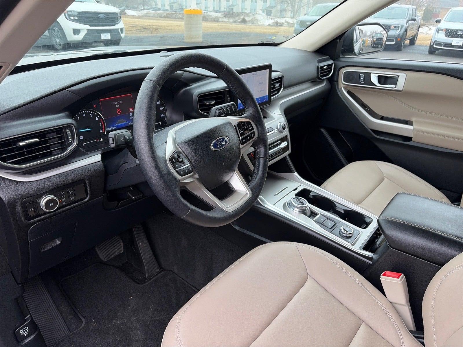 2023 Ford Explorer XLT 4X4