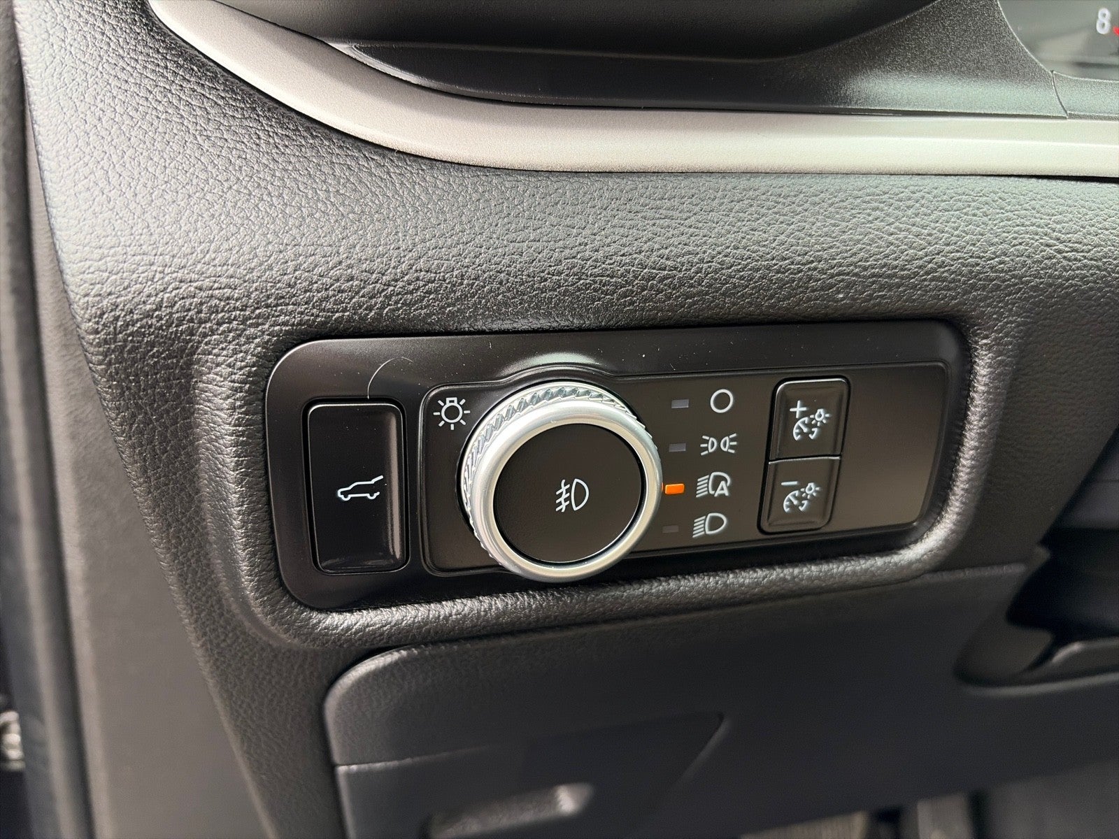 2023 Ford Explorer XLT 4X4