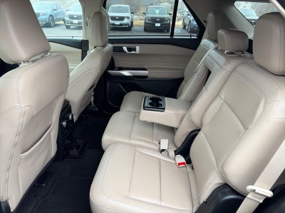 2023 Ford Explorer XLT 4X4