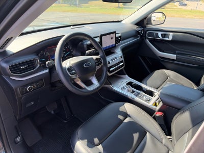 2024 Ford Explorer XLT 4X4