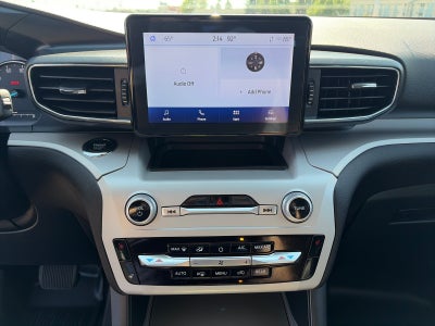2024 Ford Explorer XLT 4X4