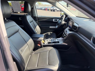 2024 Ford Explorer XLT 4X4