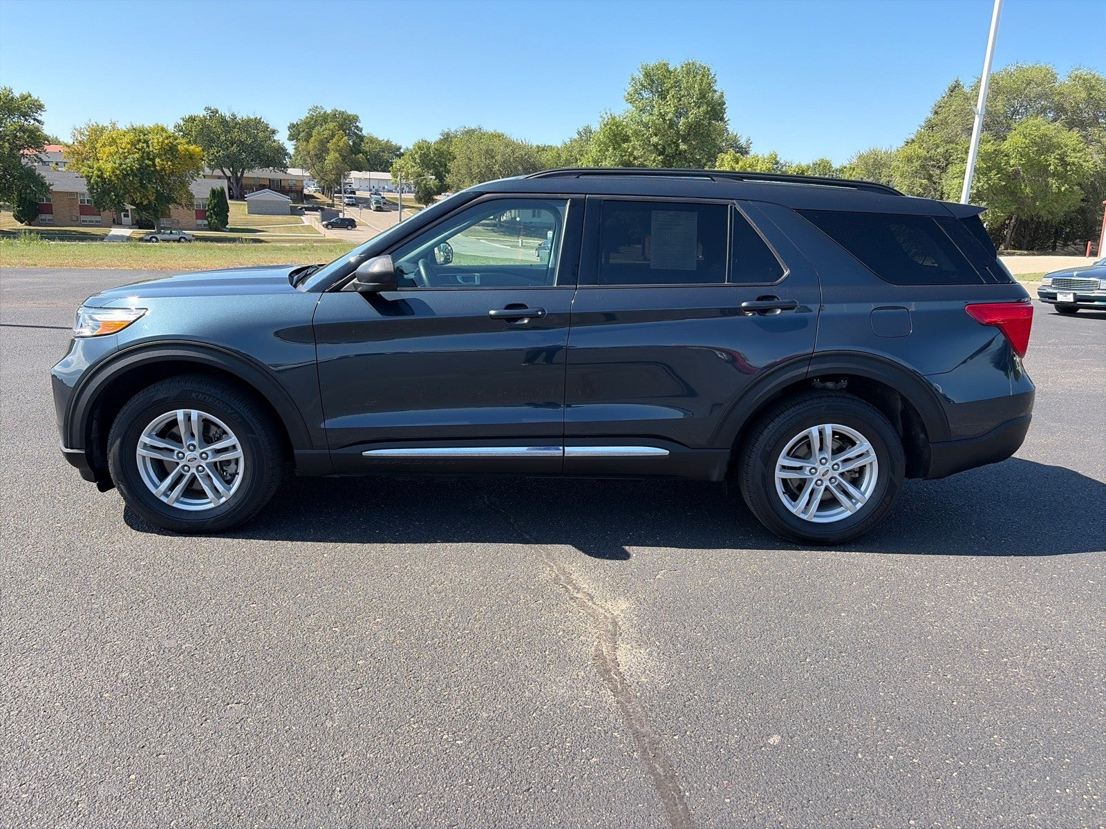 2024 Ford Explorer XLT 4X4