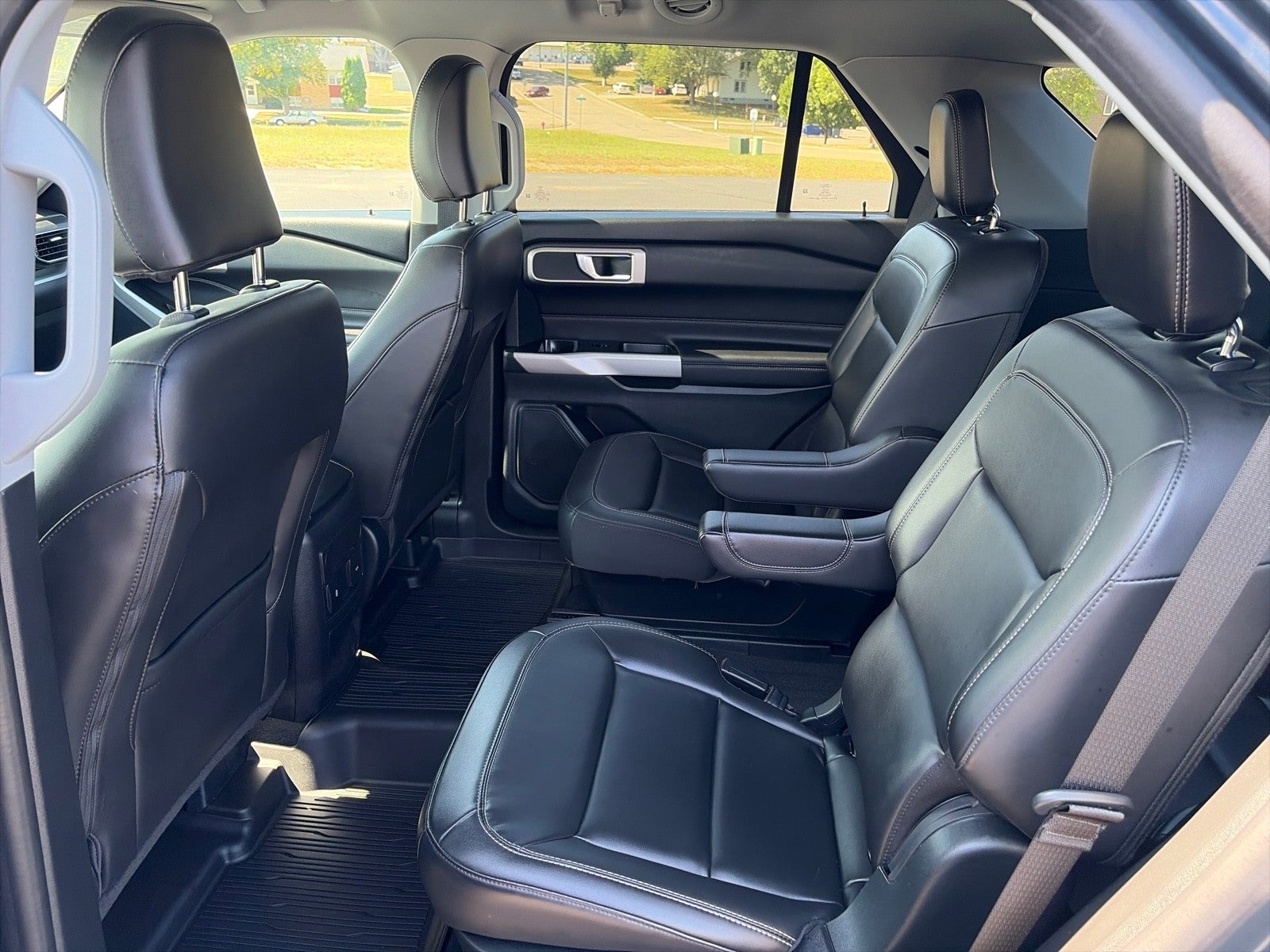 2024 Ford Explorer XLT 4X4