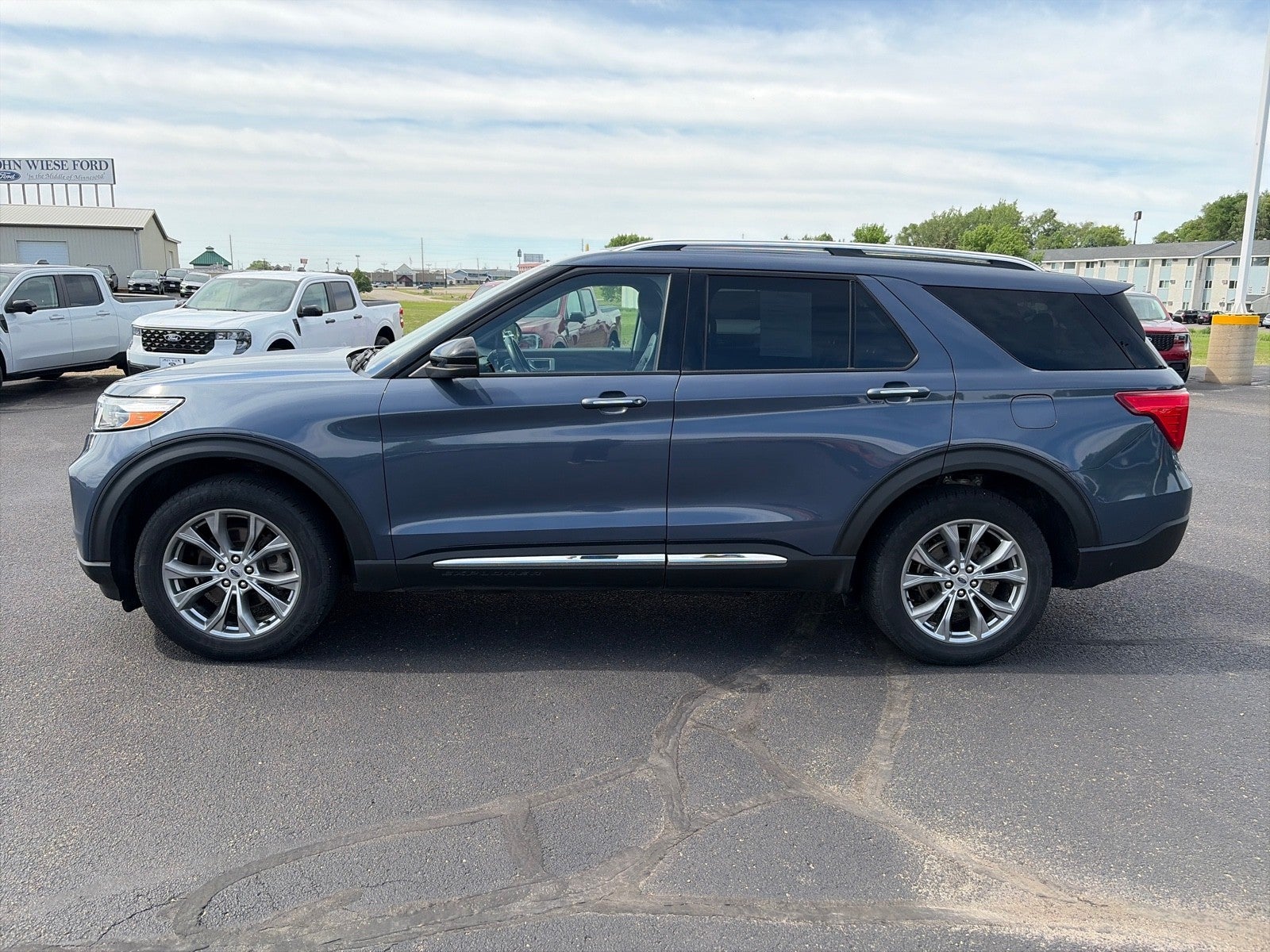 Used 2021 Ford Explorer Limited with VIN 1FMSK8FH8MGB70839 for sale in Sauk Centre, Minnesota