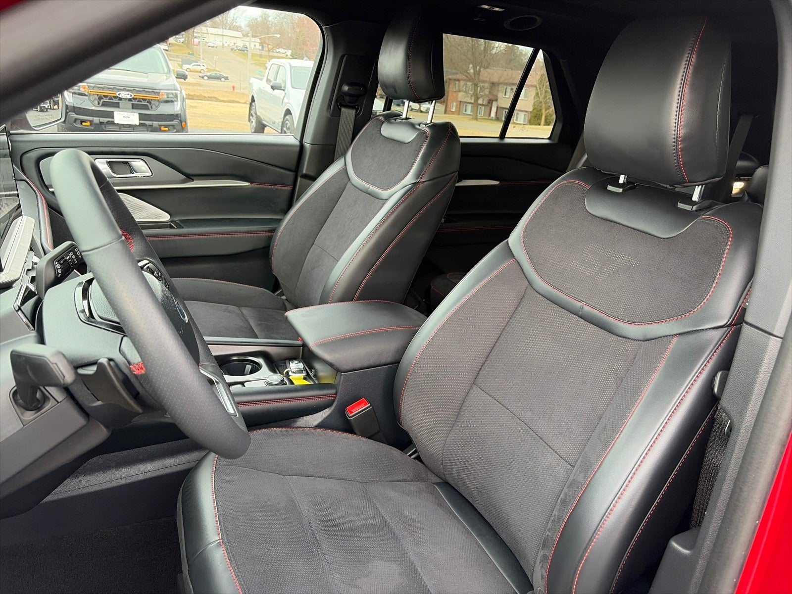 2025 Ford Explorer ST 4WD