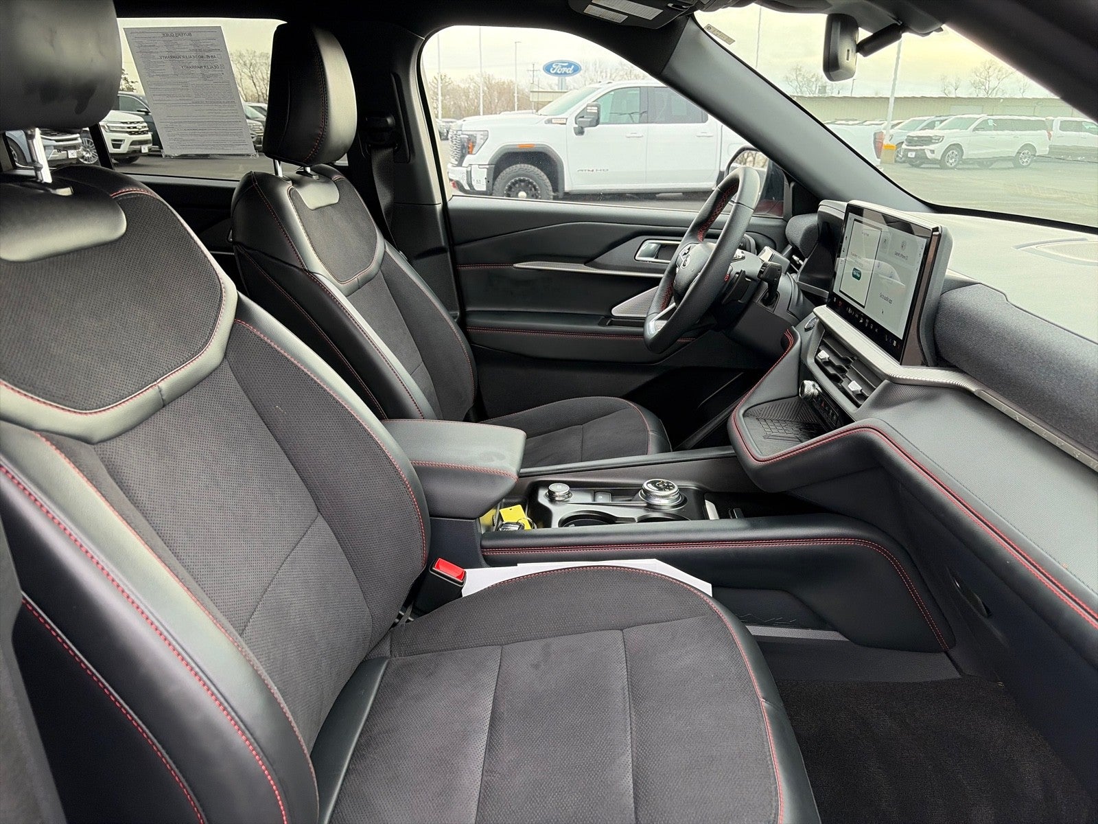 2025 Ford Explorer ST 4WD