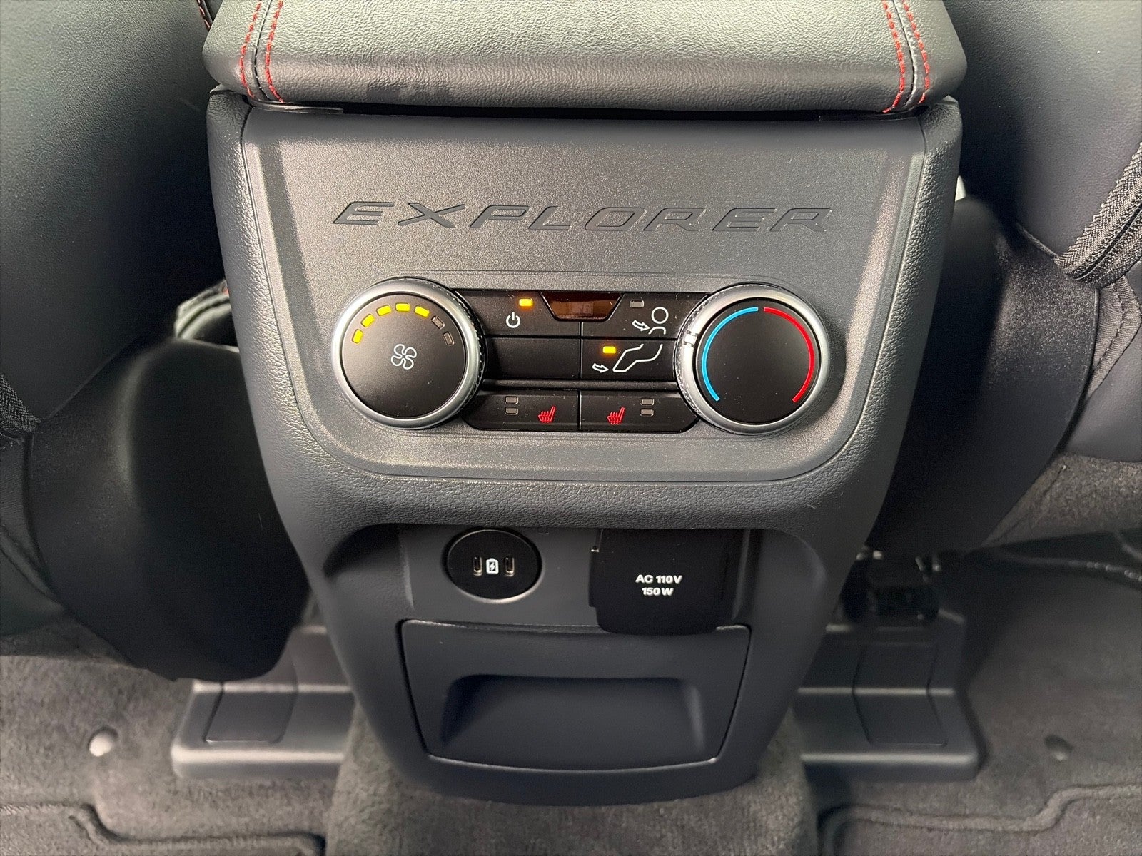 2025 Ford Explorer ST 4WD