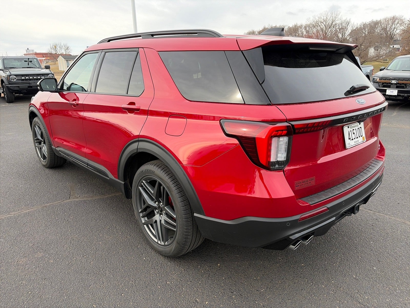 2025 Ford Explorer ST 4WD