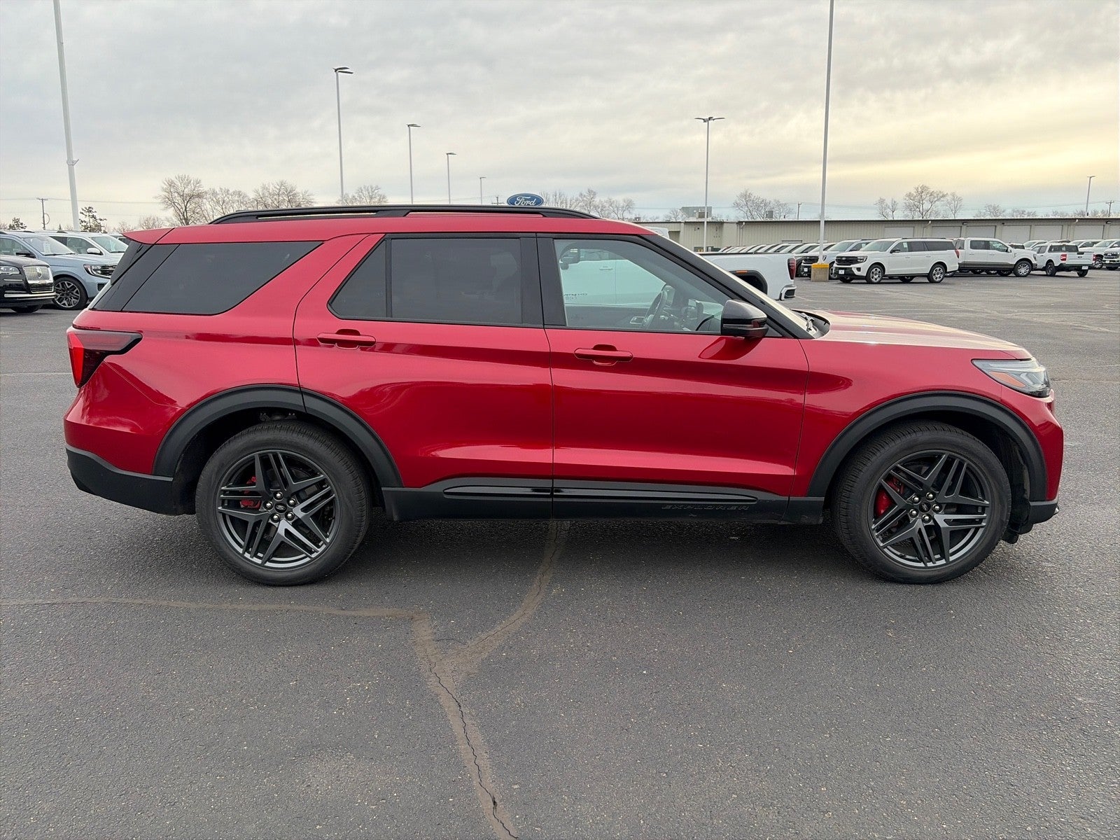 2025 Ford Explorer ST 4WD