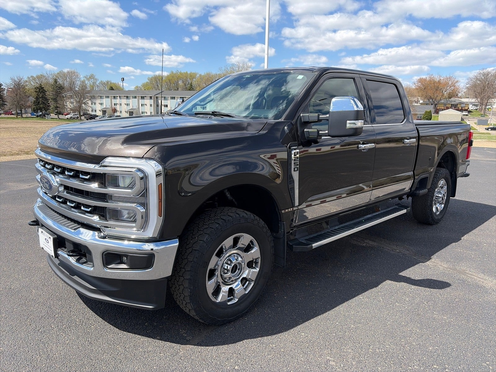 2024 Ford F-250 CREW CAB LARIAT 4X4
