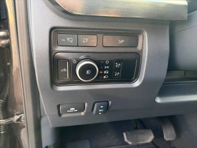 2024 Ford F-250 CREW CAB LARIAT 4X4