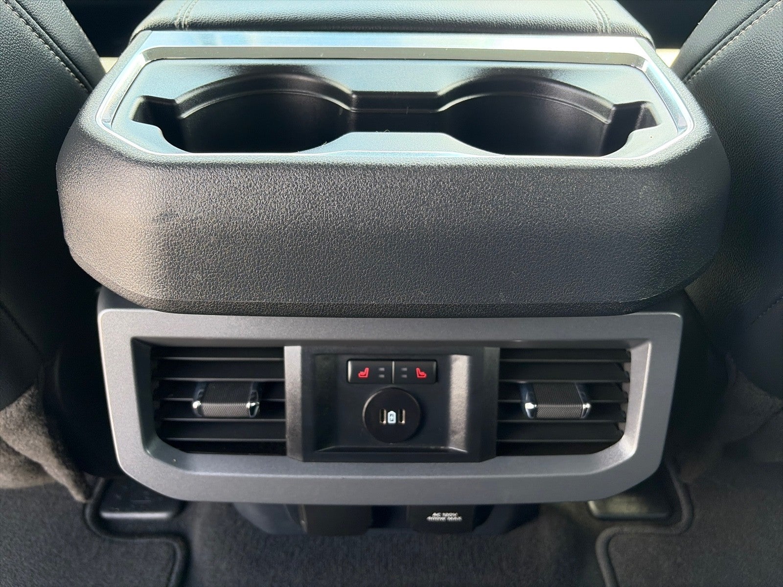 2024 Ford F-250 CREW CAB LARIAT 4X4