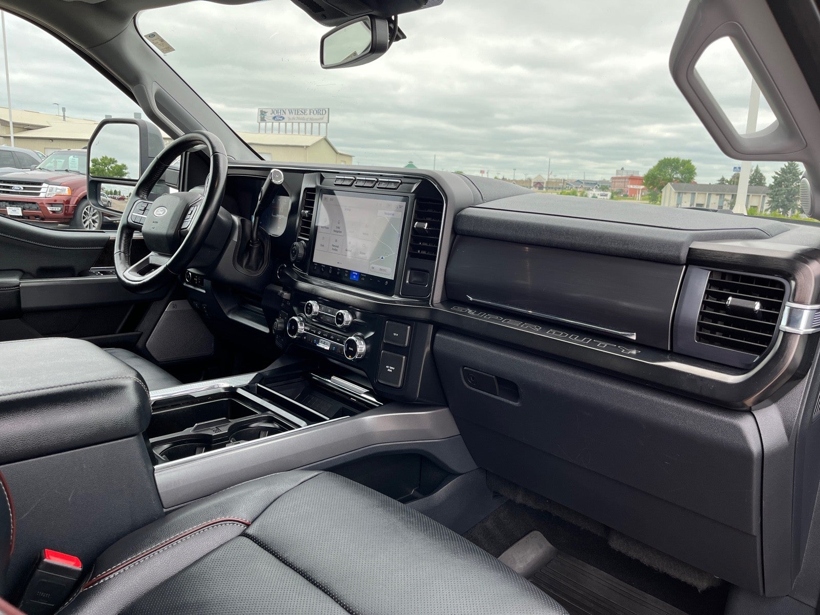 2023 Ford F-350 CREW CAB TREMOR 4X4