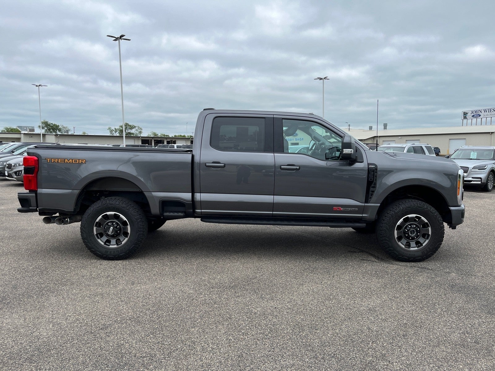2023 Ford F-350 CREW CAB TREMOR 4X4