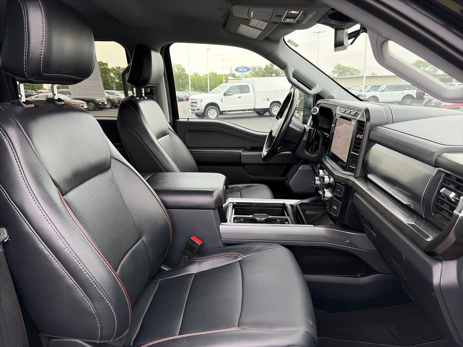 2024 Ford F-350 CREW CAB LARIAT 4X4