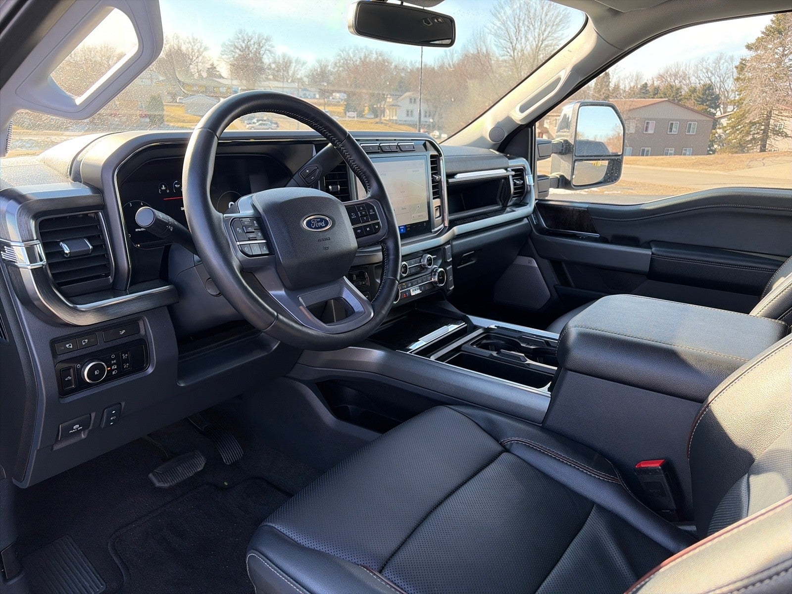 2023 Ford F-350 CREW CAB LARIAT 4X4