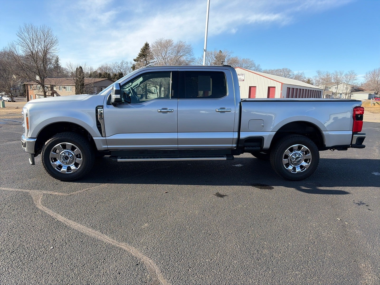 2023 Ford F-350 CREW CAB LARIAT 4X4