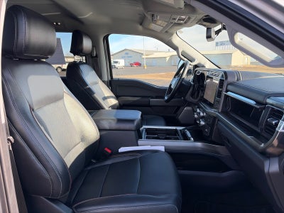 2023 Ford F-350 CREW CAB LARIAT 4X4