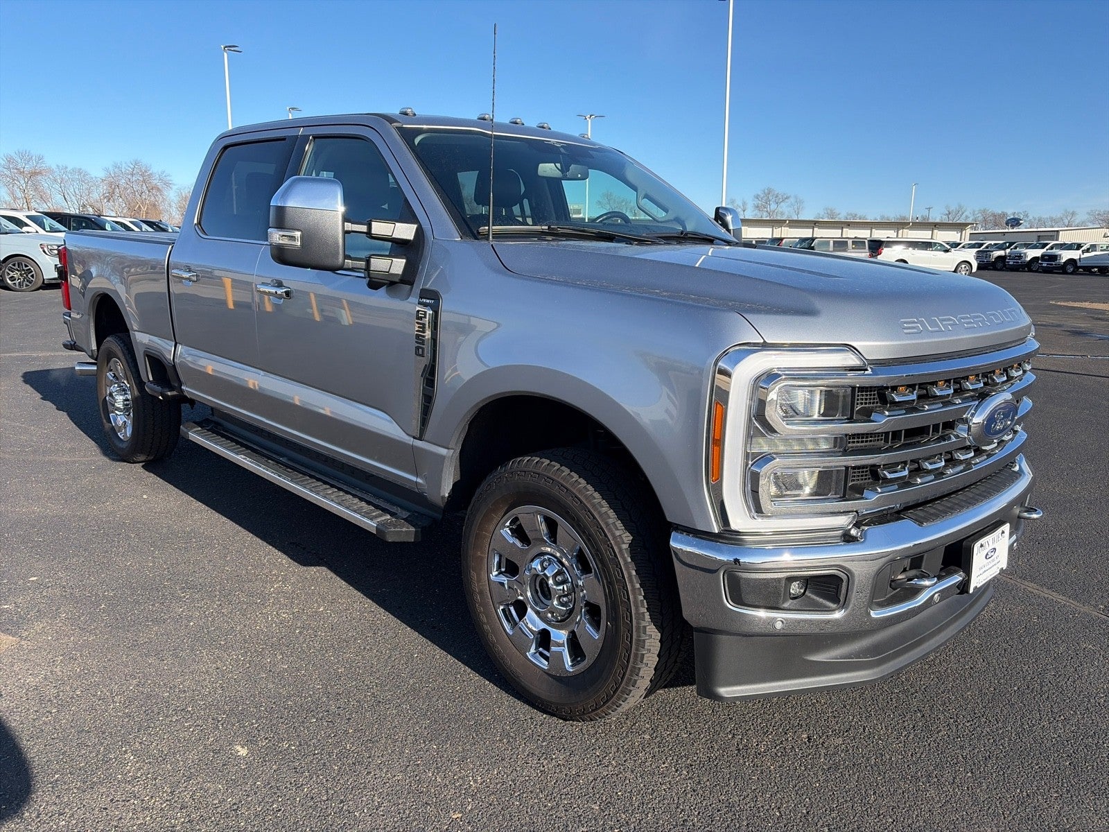 2023 Ford F-350 CREW CAB LARIAT 4X4