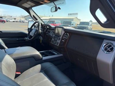 2016 Ford F350 SUPER DUTY CREW CAB LARIAT 4X4