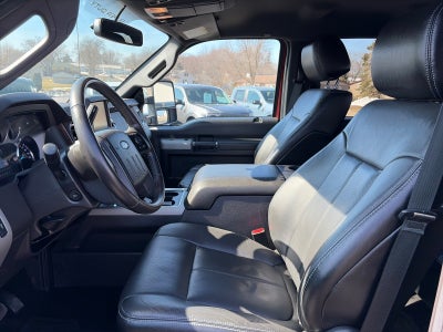 2016 Ford F350 SUPER DUTY CREW CAB LARIAT 4X4