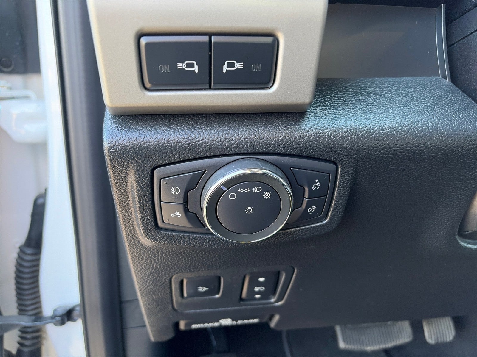 2019 Ford F-350 CREW CAB LARIAT 4X4