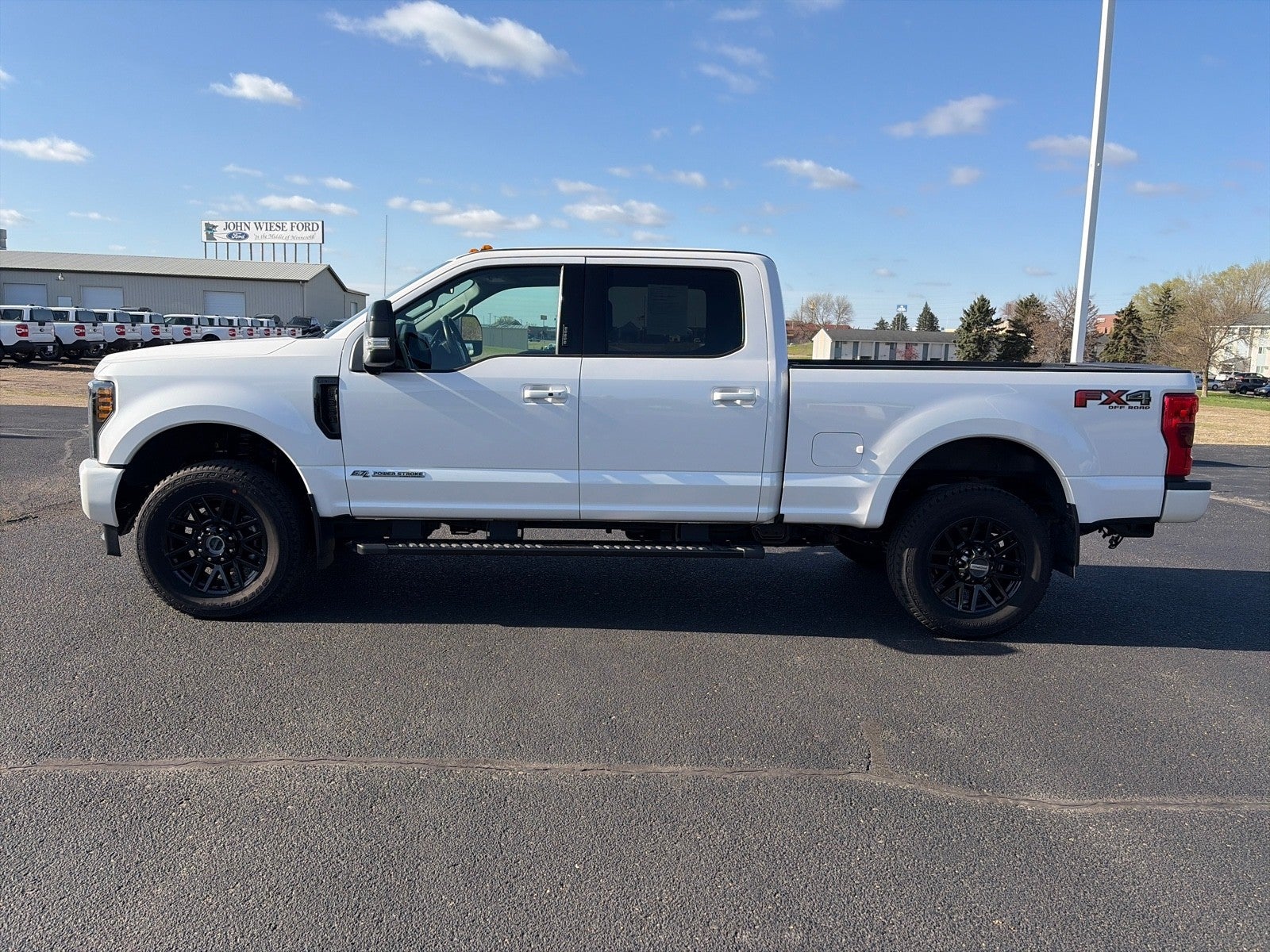 2019 Ford F-350 CREW CAB LARIAT 4X4