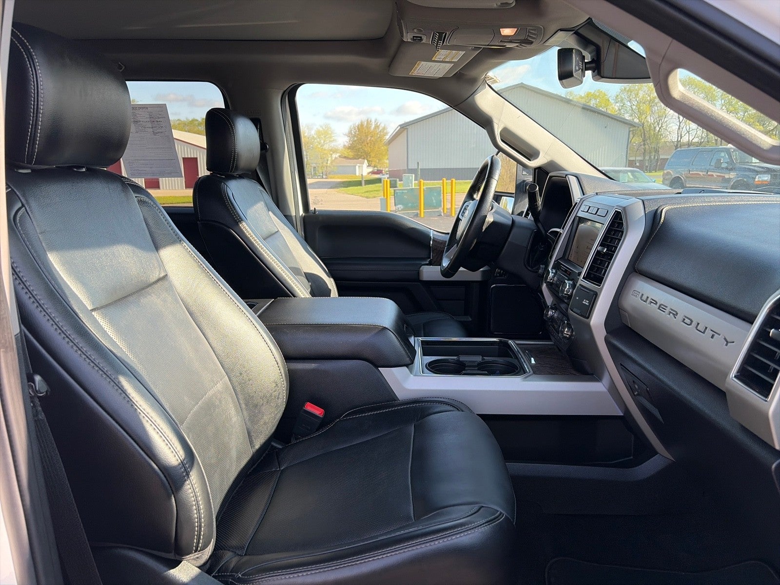 2019 Ford F-350 CREW CAB LARIAT 4X4