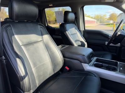 2019 Ford F-350 CREW CAB LARIAT 4X4