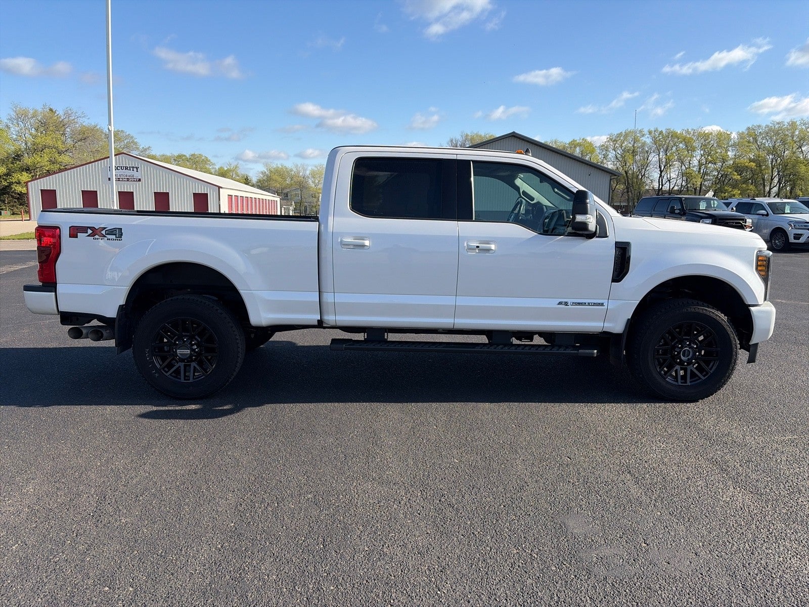 2019 Ford F-350 CREW CAB LARIAT 4X4