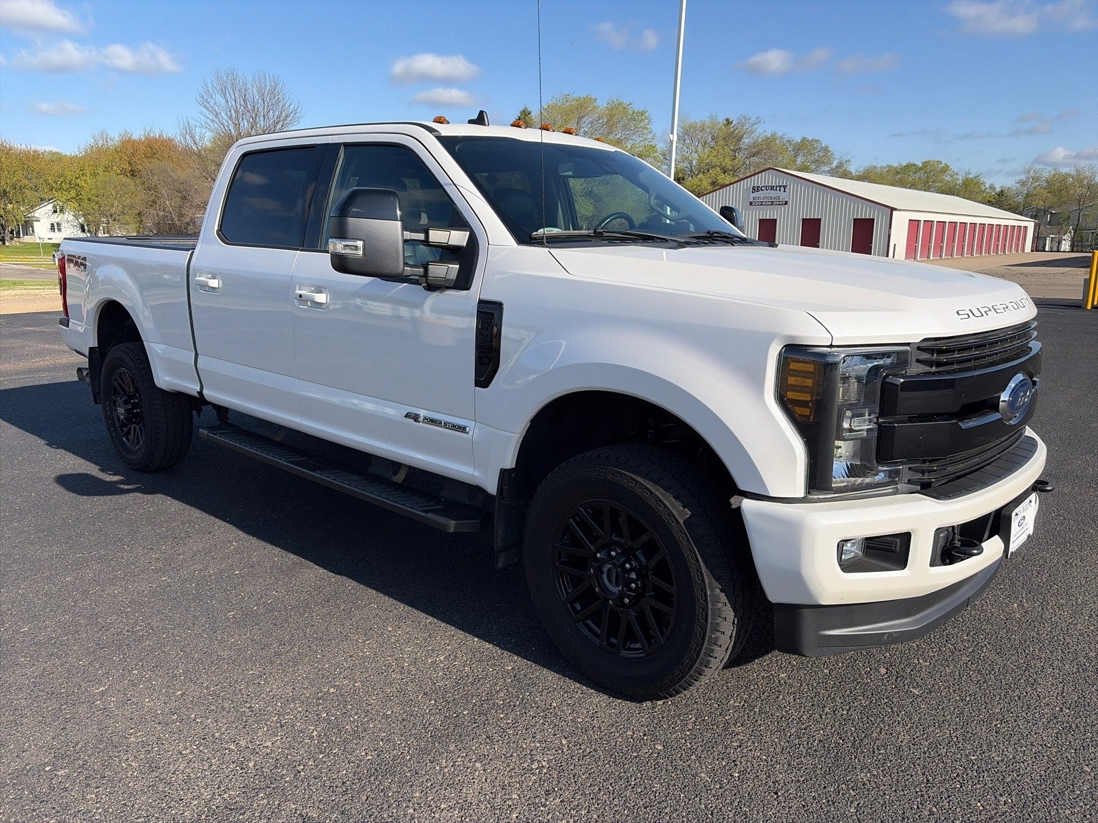 2019 Ford F-350 CREW CAB LARIAT 4X4