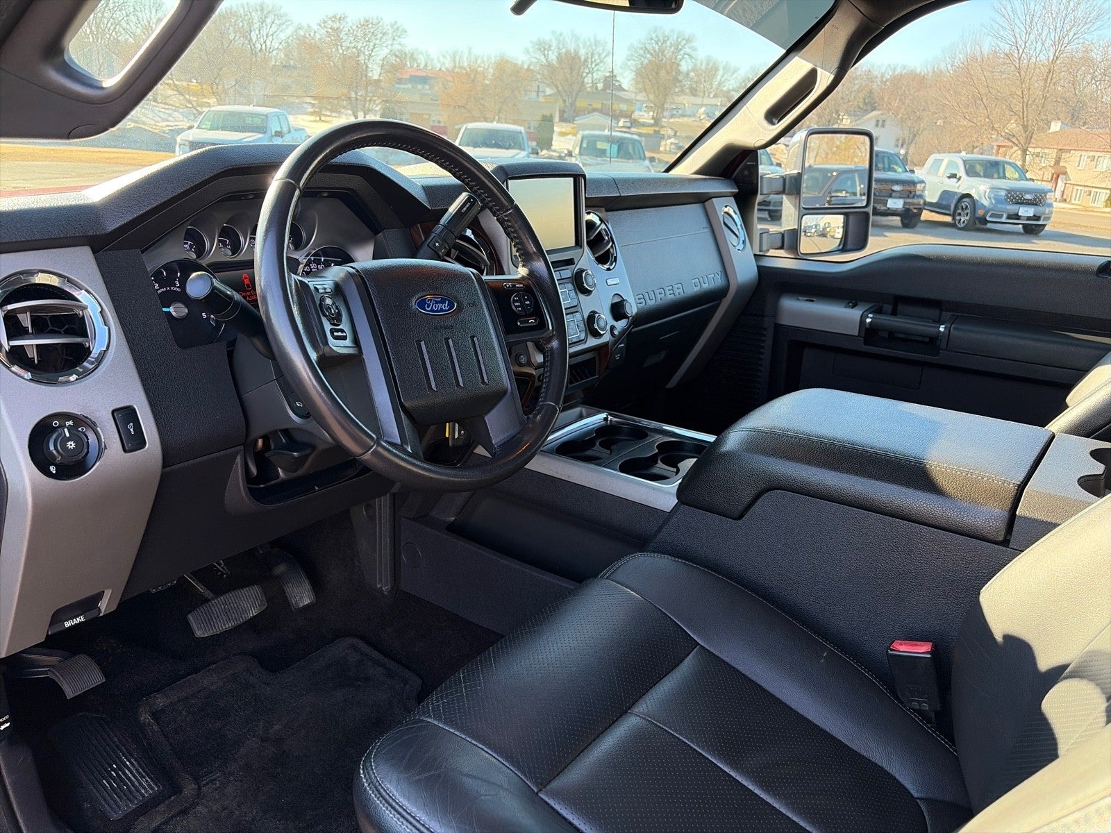 2016 Ford F-350 CREW CAB LARIAT