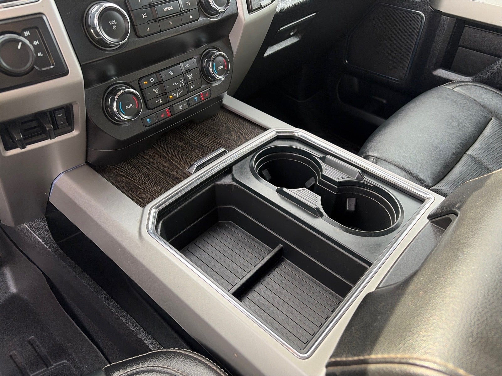 2021 Ford F-350 CREW CAB LARIAT 4X4
