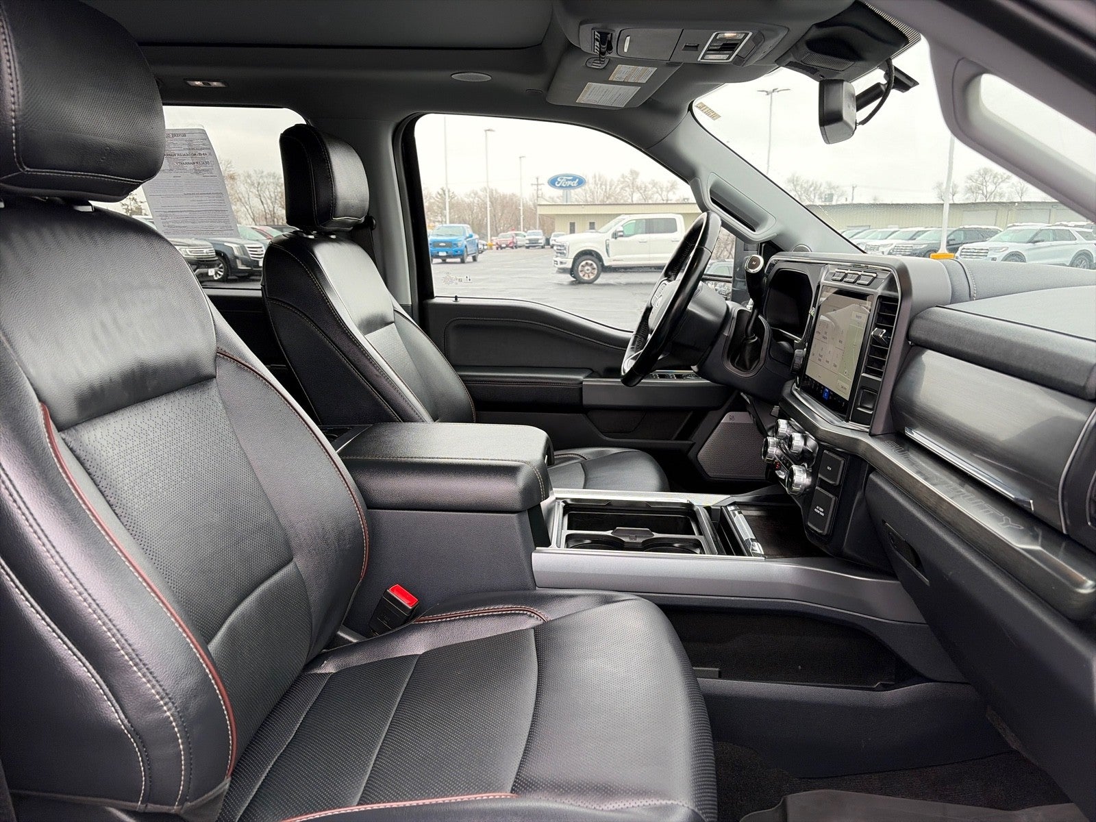 2023 Ford F-350 CREW CAB LARIAT 4X4