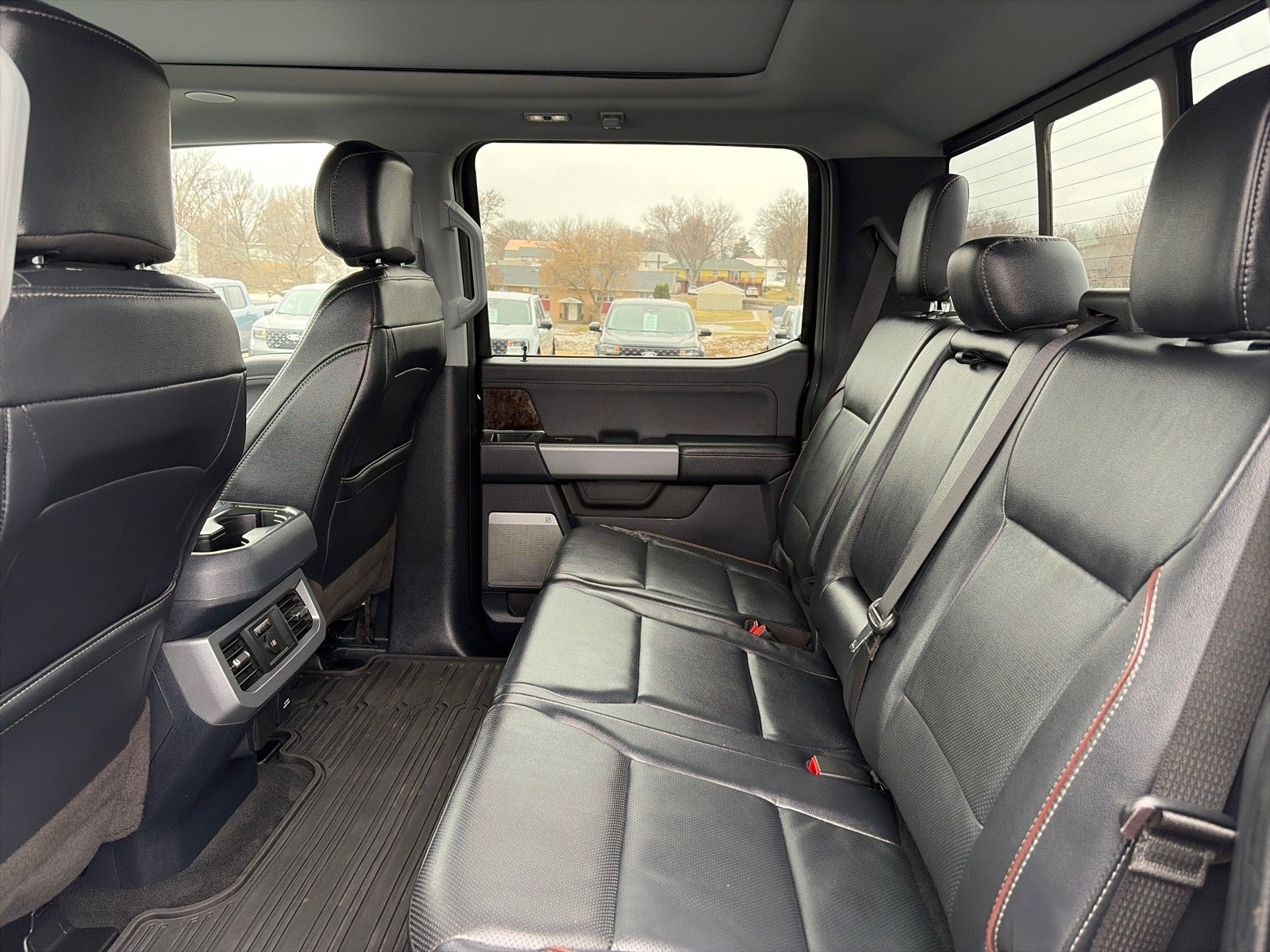 2023 Ford F-350 CREW CAB LARIAT 4X4