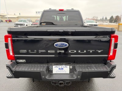 2023 Ford F-350 CREW CAB LARIAT 4X4