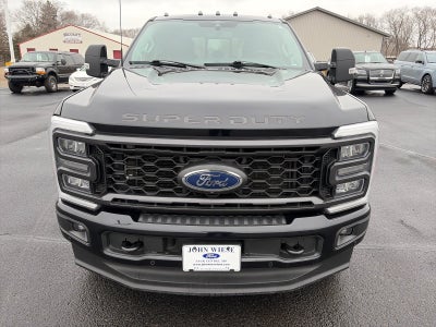 2023 Ford F-350 CREW CAB LARIAT 4X4