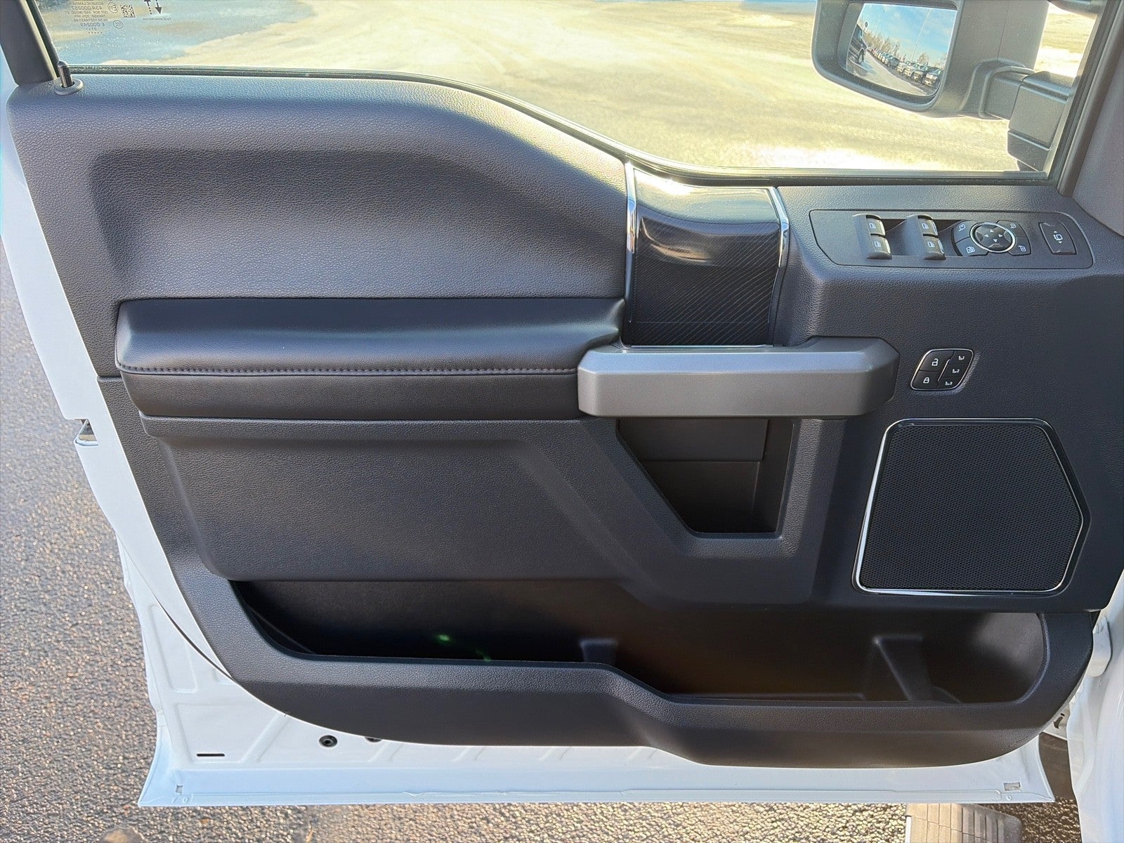 2022 Ford F-350 CREW CAB PLATINUM