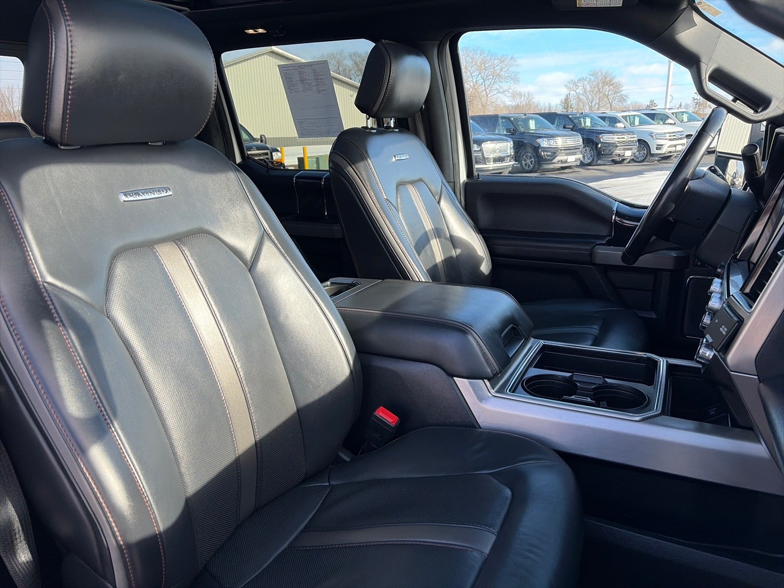 2022 Ford F-350 CREW CAB PLATINUM