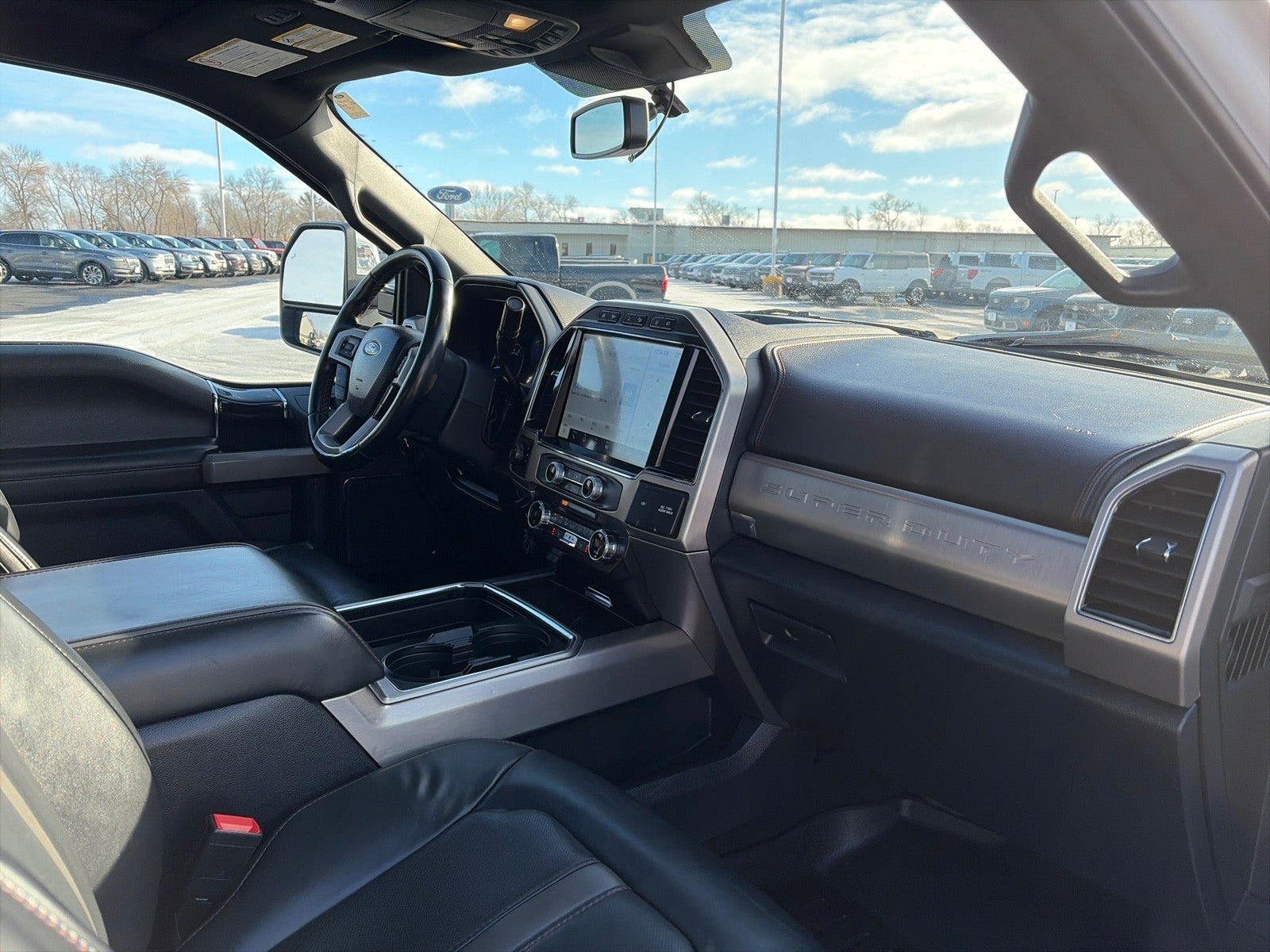 2022 Ford F-350 CREW CAB PLATINUM