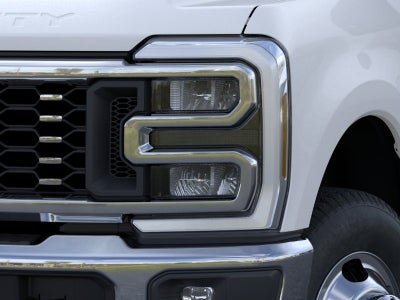 2026 Ford Super Duty F-350 DRW CREW CAB LARIAT DRW