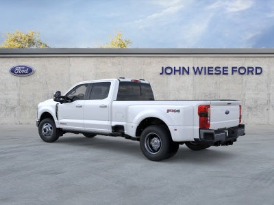 2026 Ford Super Duty F-350 DRW CREW CAB LARIAT DRW
