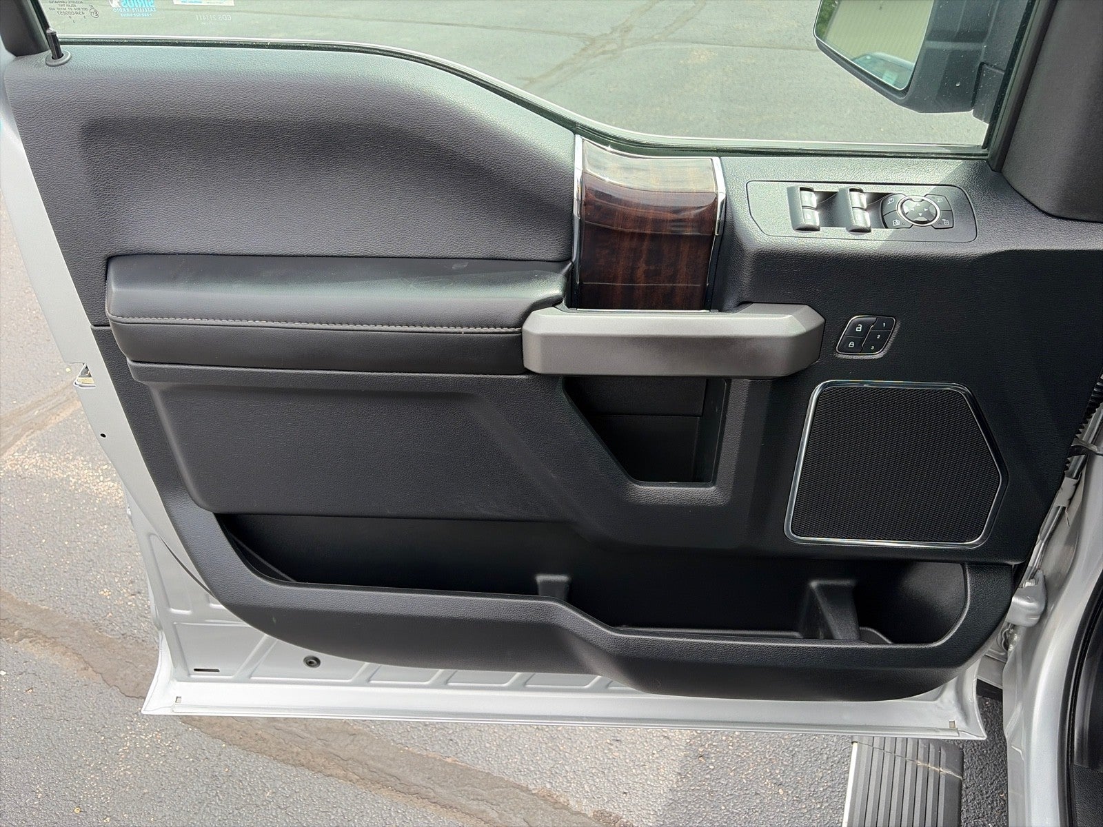 2015 Ford F-150 SUPERCREW PLATINUM