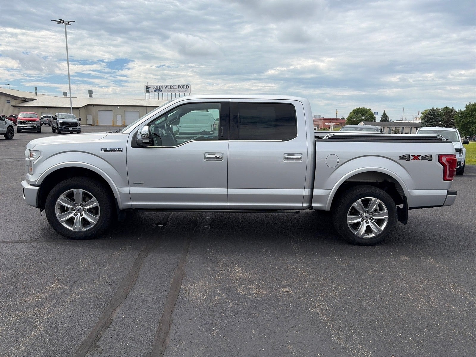 Used 2015 Ford F-150 Platinum with VIN 1FTEW1EG4FFB34032 for sale in Sauk Centre, Minnesota