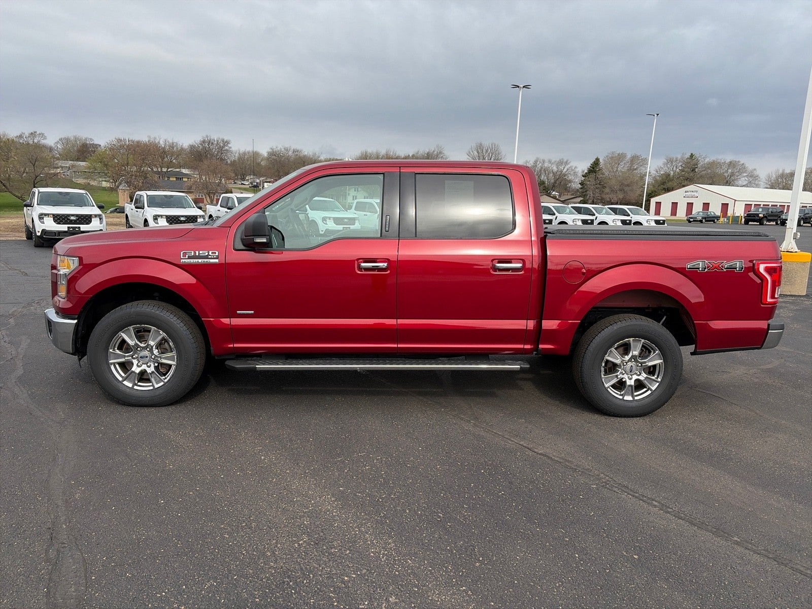 Used 2016 Ford F-150 XLT with VIN 1FTEW1EP9GKF05162 for sale in Sauk Centre, Minnesota